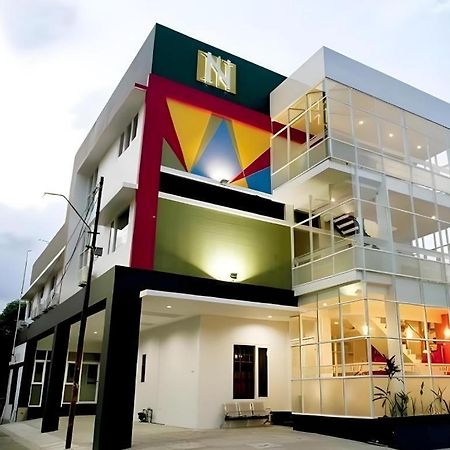 Guest House Nozz Semarang Exterior foto